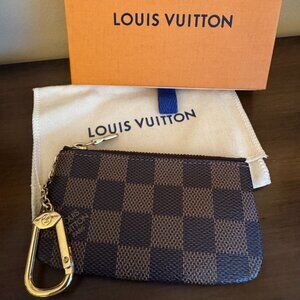 NWOT Louis Vuitton Key Pouch - Damier Ebene